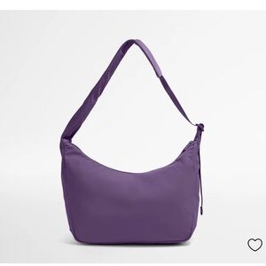 Away small featherweight crossbody